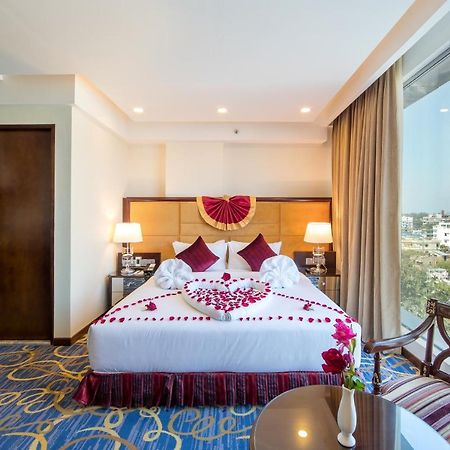 Grand Palace Hotel & Resorts ซิลเฮติ ภายนอก รูปภาพ