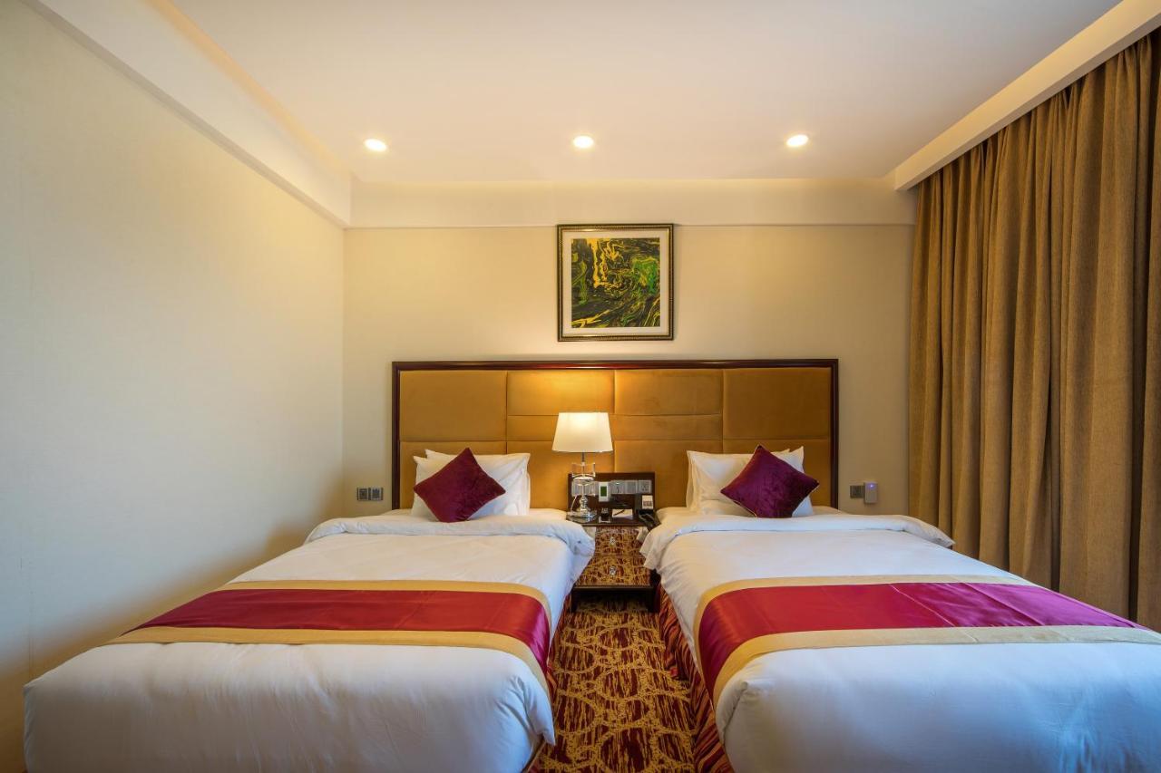 Grand Palace Hotel & Resorts ซิลเฮติ ภายนอก รูปภาพ