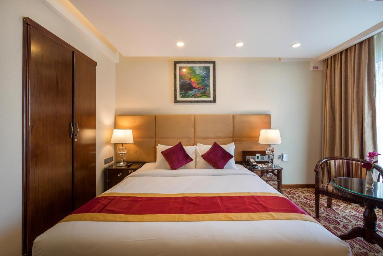 Grand Palace Hotel & Resorts ซิลเฮติ ภายนอก รูปภาพ